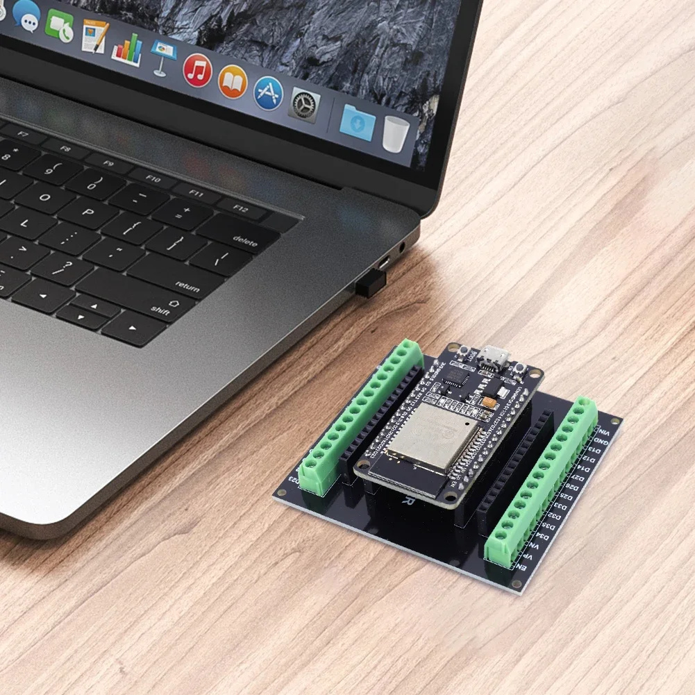 لوحة توسعة 32S CP2102 NodeMCU- - مراجعة Esp32 Devkit وسعره